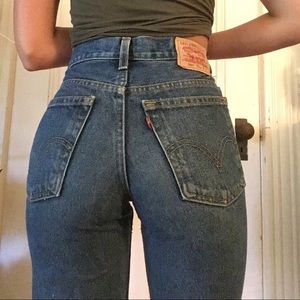 Levi’s 550 blue jeans
